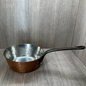 Vtg Baumalu Hammered Copper Saucepan 7.5" Cast Iron Handle Made in France